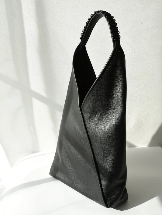 REIVI  – bag, Nordic minimalist design
